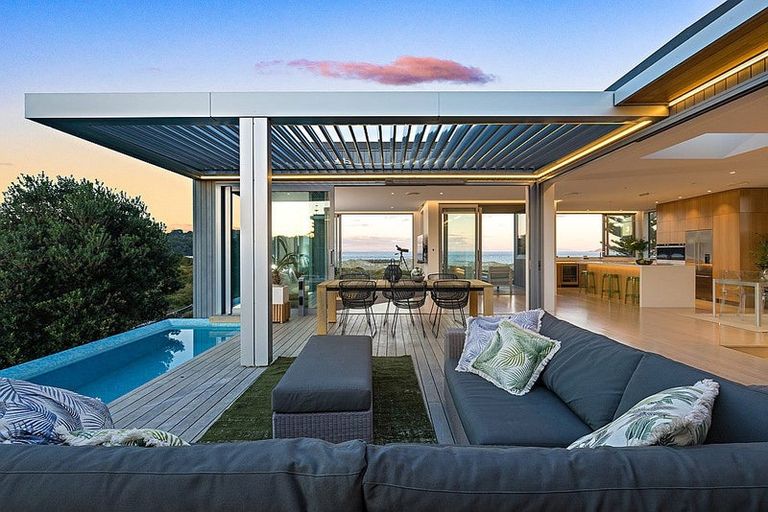 Photo of property in 38 Rita Way, Omaha, 0986