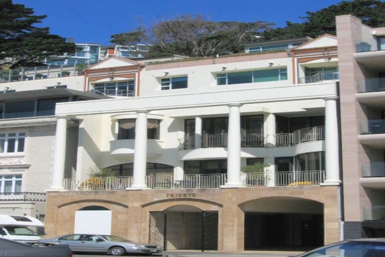 Photo of property in Trieste, 2/346 Oriental Parade, Oriental Bay, Wellington, 6011