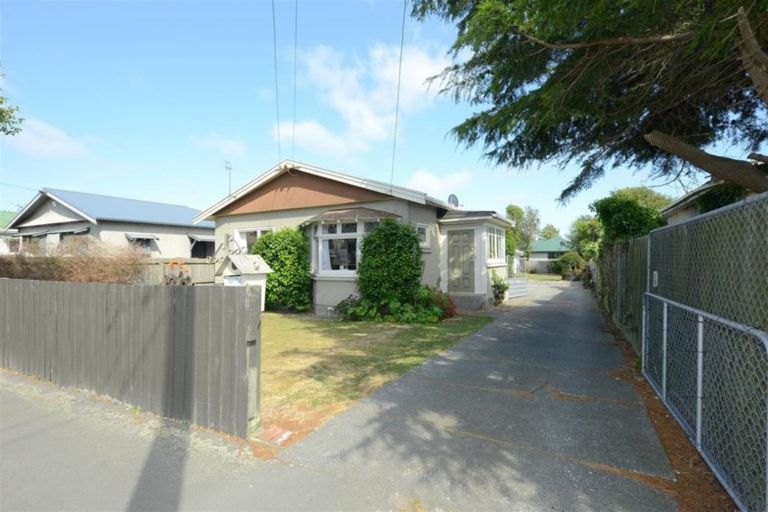 Photo of property in 16 Radley Street, Woolston, Christchurch, 8023