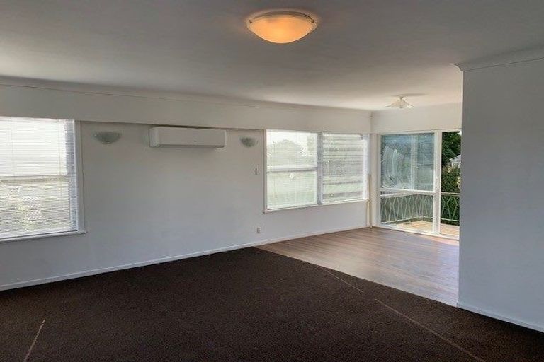 Photo of property in 3 Alton Avenue, Hillcrest, Auckland, 0627