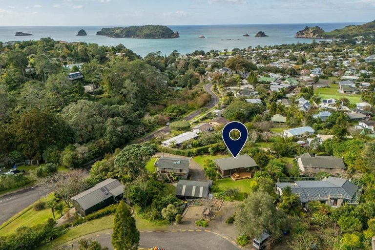 Photo of property in 3 Patricia Place, Hahei, Whitianga, 3591