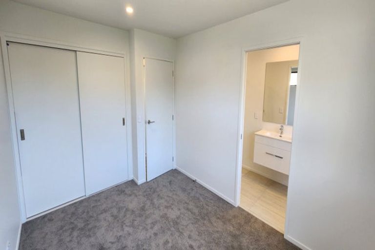 Photo of property in 14a Cowling Road, Hurdon, New Plymouth, 4310