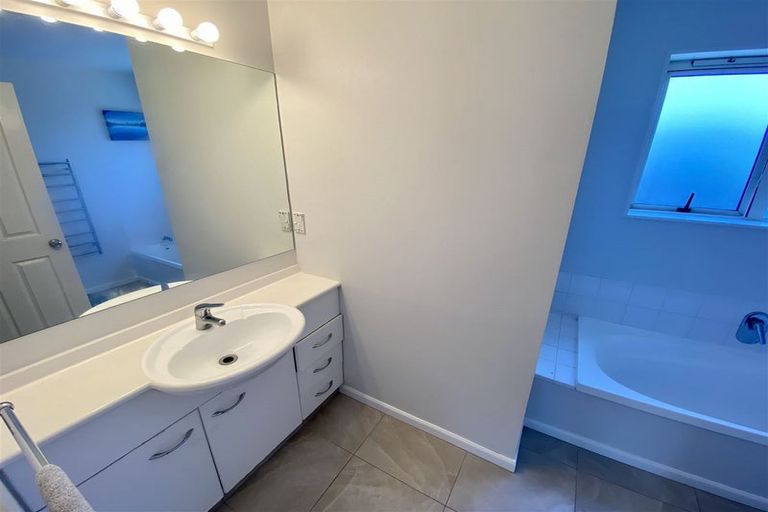 Photo of property in 73 Aston Drive, Waimairi Beach, Christchurch, 8083