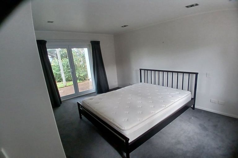 Photo of property in 819 Beach Road, Browns Bay, Auckland, 0630