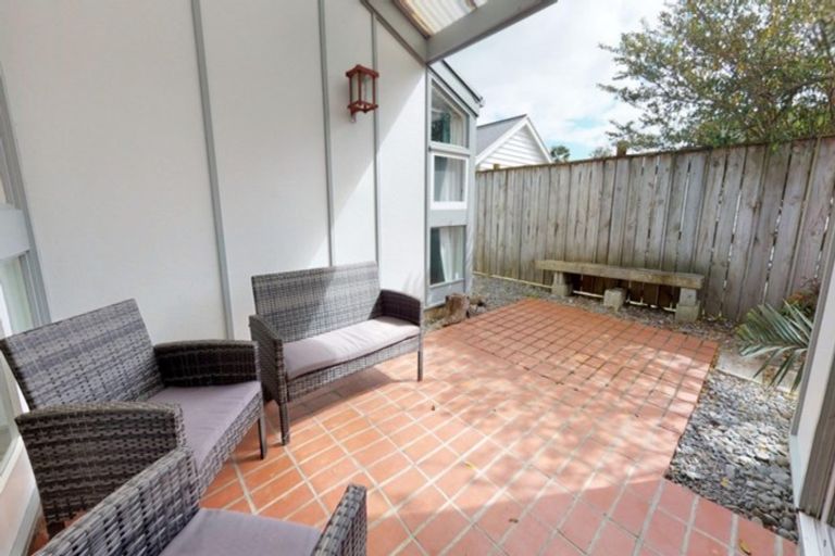 Photo of property in 32 Saint Annes Street, Levin, 5510