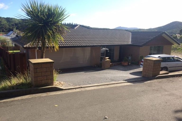 Photo of property in 112 Milton Terrace, Picton, 7220