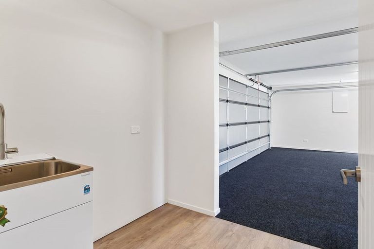 Photo of property in 16 Hillary Street, Waimate, 7924