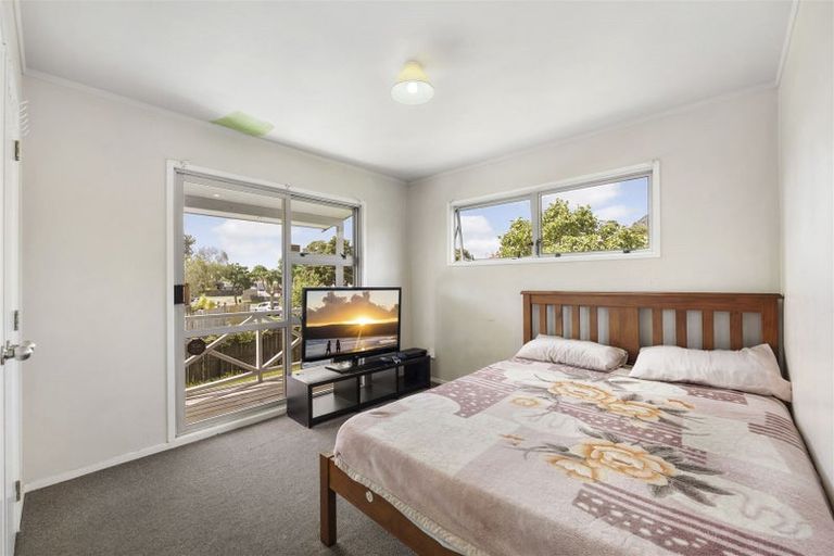 Photo of property in 7 Frobisher Way, Clendon Park, Auckland, 2103