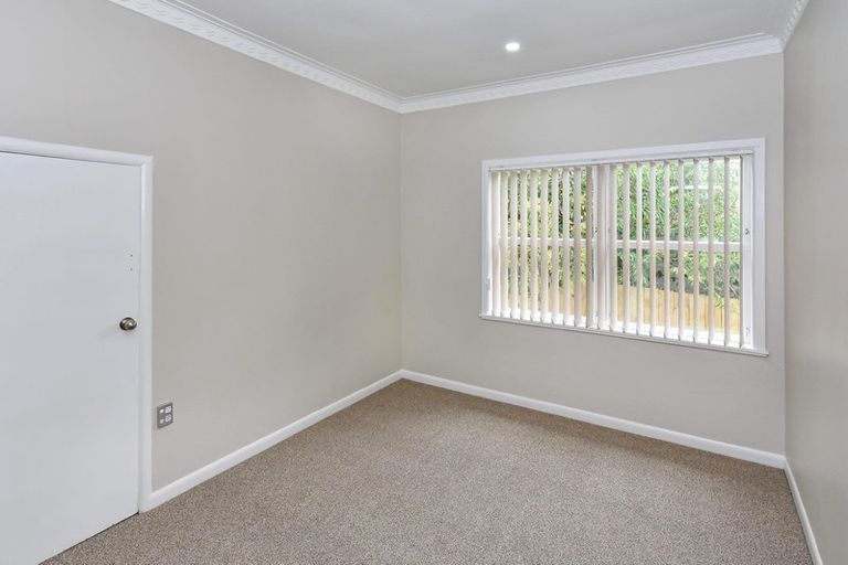 Photo of property in 79c Russell Road, Manurewa, Auckland, 2102