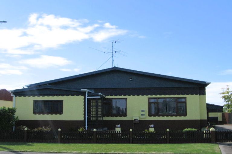Photo of property in 60 Macdonald Street, Elgin, Gisborne, 4010