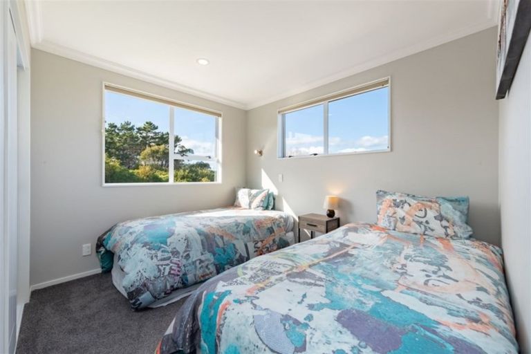 Photo of property in 313 Maungaraki Road, Maungaraki, Lower Hutt, 5010