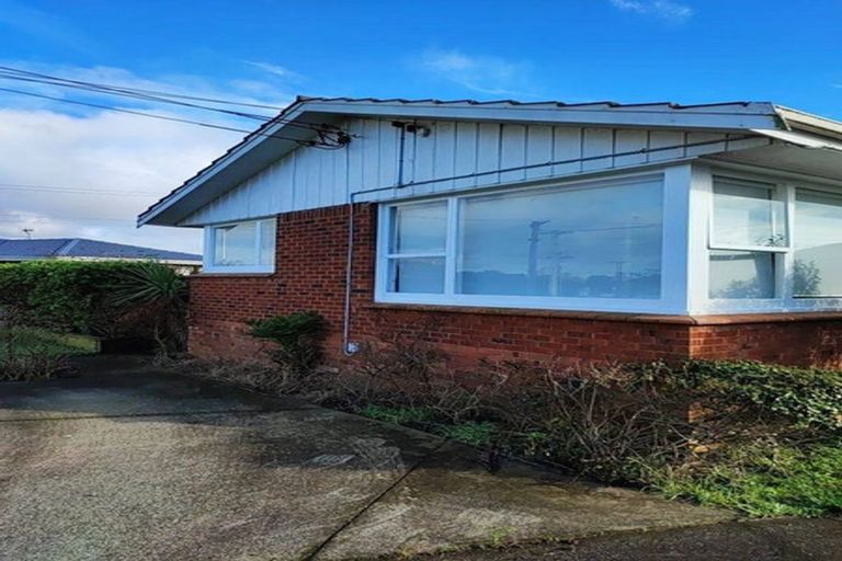 Photo of property in 1/67 Dale Crescent, Pakuranga, Auckland, 2010