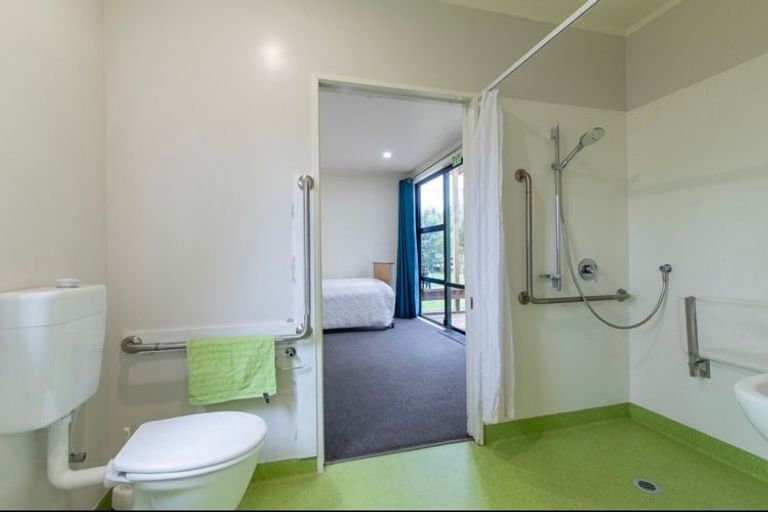 Photo of property in 301 Riverhead Road, Riverhead, Kumeu, 0892