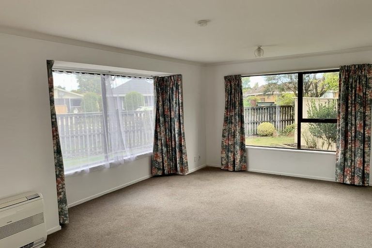 Photo of property in 1/65 Donnington Street, Parklands, Christchurch, 8083