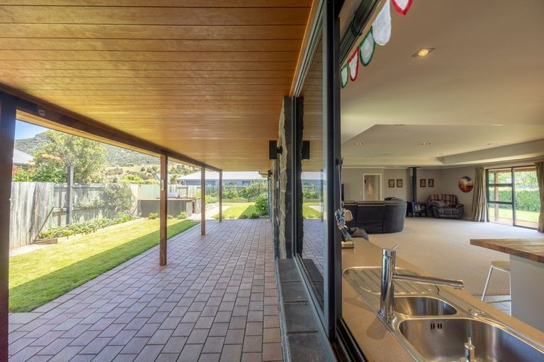 Photo of property in 2 Sherwin Avenue, Albert Town, Wanaka, 9305