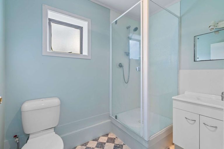 Photo of property in 204 Don Buck Road, Massey, Auckland, 0614