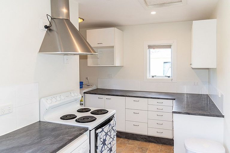 Photo of property in 195 Macandrew Road, South Dunedin, Dunedin, 9012