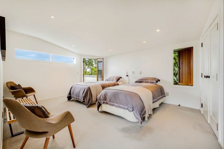 Photo of property in 16 Seacliffe Avenue, Belmont, Auckland, 0622