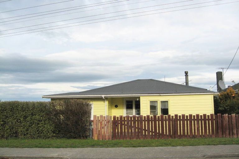 Photo of property in 30 Yarmouth Street, Balclutha, 9230