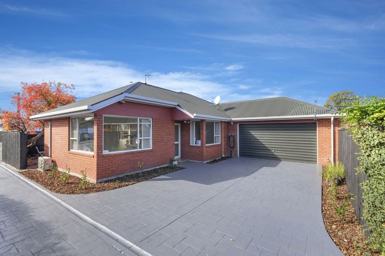 Photo of property in 1/126 Opawa Road, Opawa, Christchurch, 8023