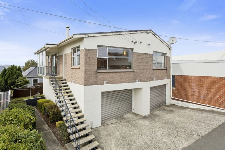 Photo of property in 2 Mccrea Street, Mornington, Dunedin, 9011