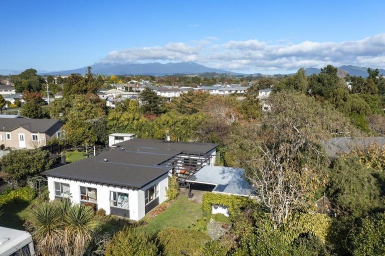 Photo of property in 194a Seaview Road, Westown, New Plymouth, 4310