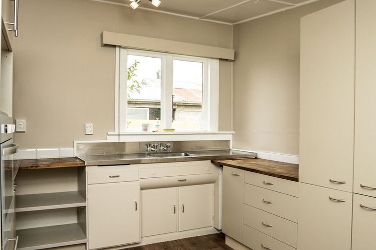 Photo of property in 10 Coronation Street, Waimate, 7924