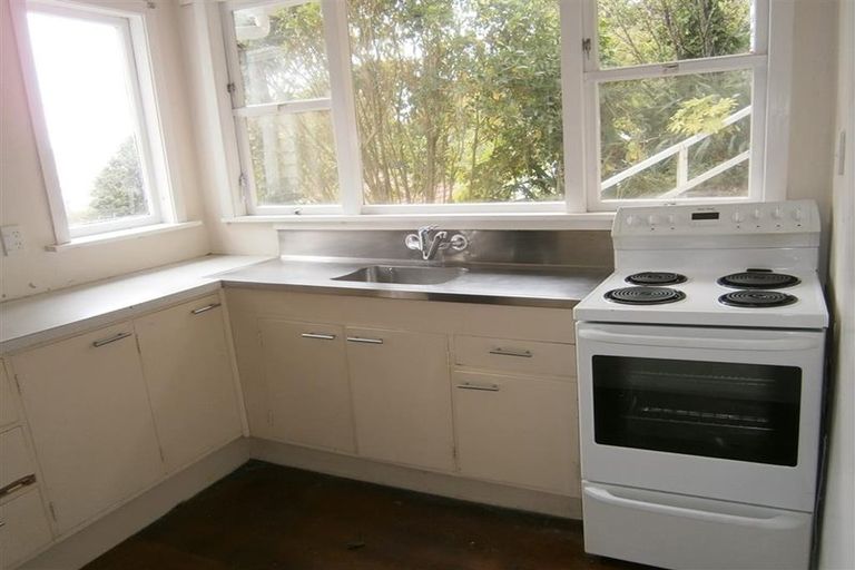 Photo of property in 36 Newman Terrace, Thorndon, Wellington, 6011