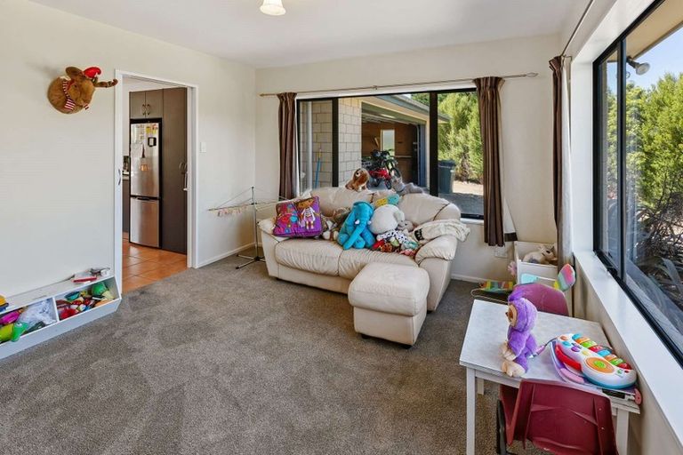 Photo of property in 75 Adelaide Road, Dannevirke, 4978