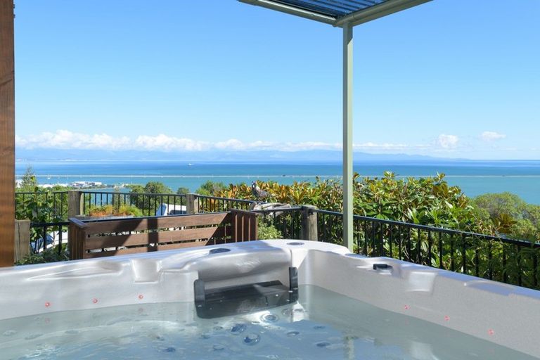 Photo of property in 25 Davies Drive, Atawhai, Nelson, 7010