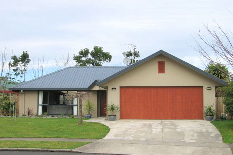 Photo of property in 23 Mangakoea Place, St Andrews, Hamilton, 3200