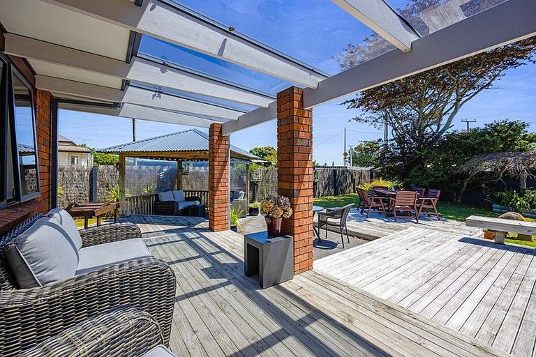 Photo of property in 36 Camberwell Road, Hawera, 4610