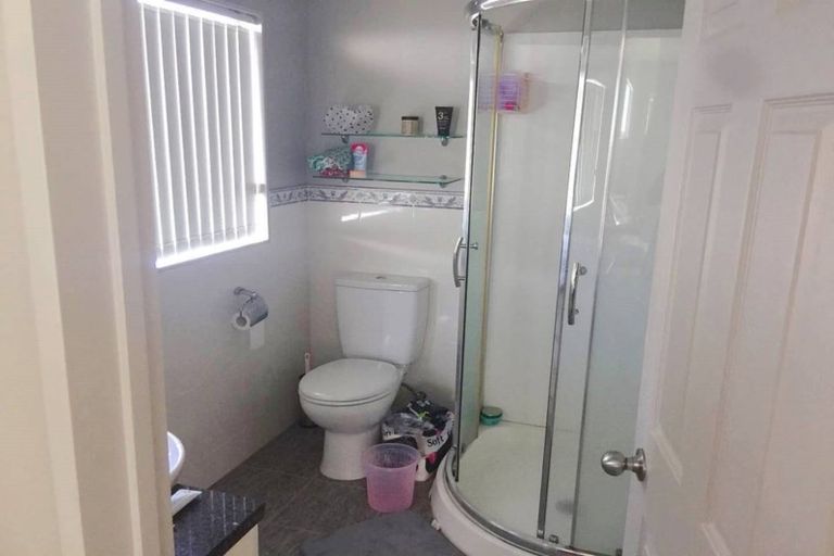 Photo of property in 21 Leafield Crescent, Henderson, Auckland, 0612