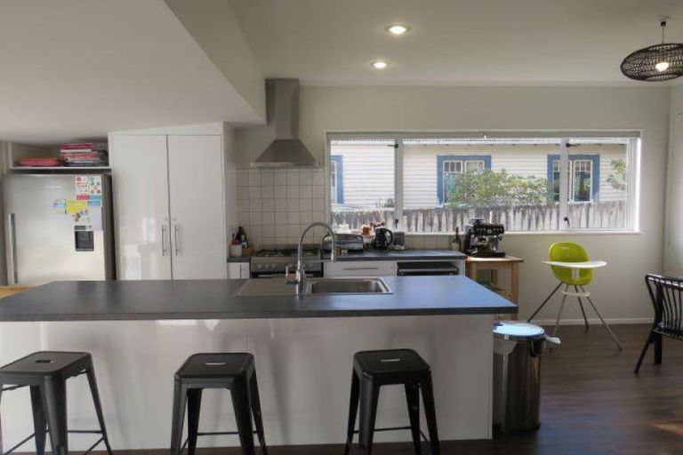 Photo of property in 31 Rimu Street, Strandon, New Plymouth, 4312