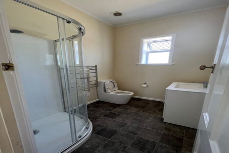 Photo of property in 15 Patrick Street, Petone, Lower Hutt, 5012