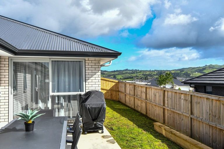 Photo of property in 127 Hitchen Road, Pokeno, 2402