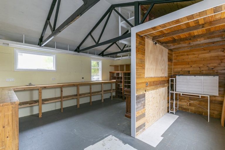 Photo of property in 54 Collins Avenue, Tawa, Wellington, 5028