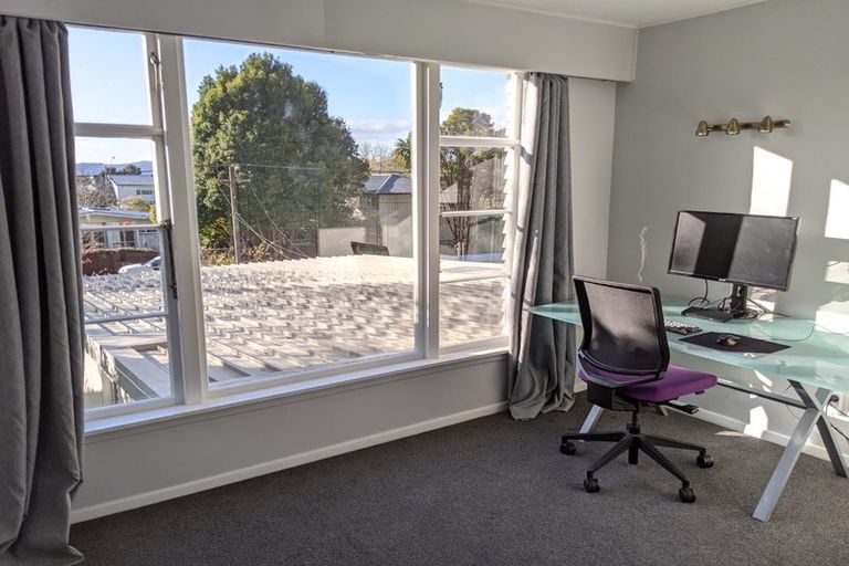 Photo of property in 12 Tawa Street, Eastbourne, Lower Hutt, 5013