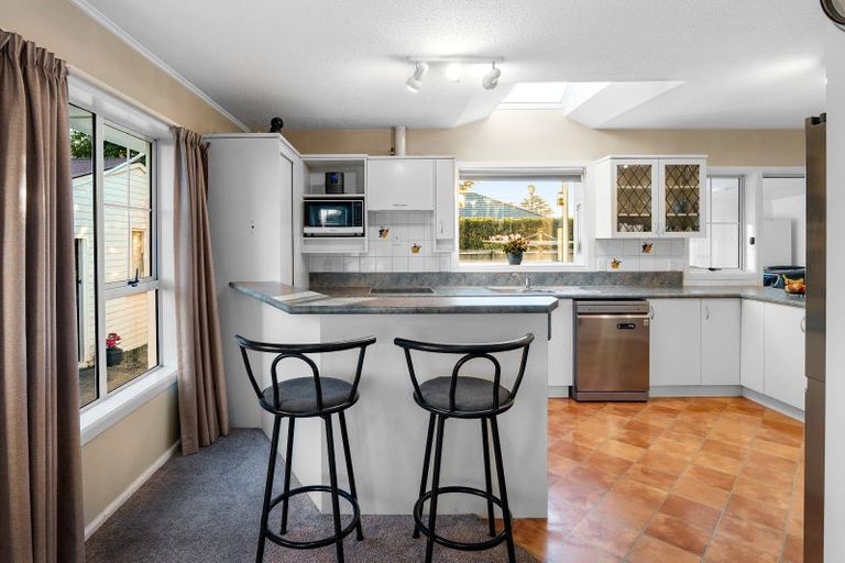 Photo of property in 8 Bethel Crescent, Bishopdale, Christchurch, 8053