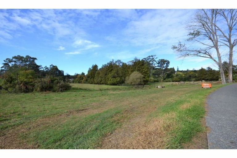 Photo of property in 11 Mandeno Drive, Kerikeri, 0230