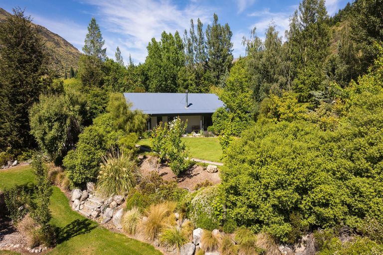 Photo of property in 2347 Cardrona Valley Road, Cardrona, Wanaka, 9382