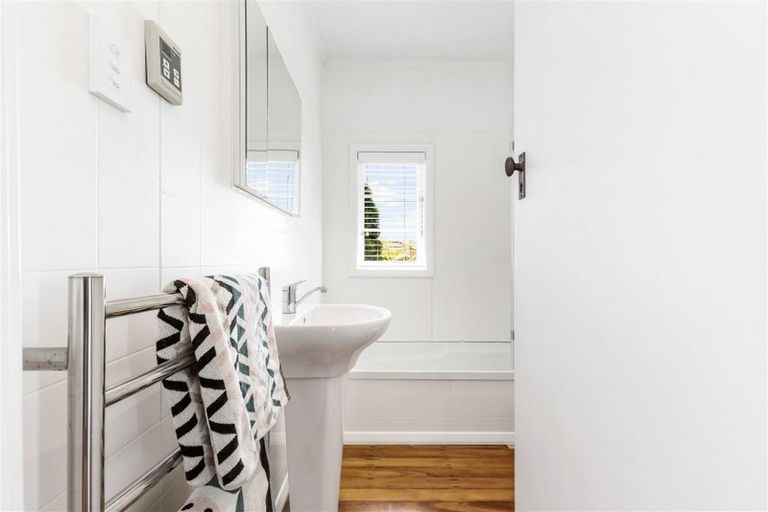 Photo of property in 27 Masters Avenue, Hillcrest, Hamilton, 3216