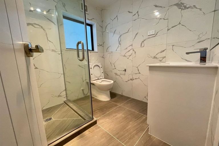 Photo of property in 88b Gloucester Road, Manurewa, Auckland, 2102