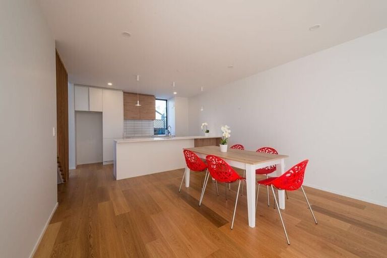 Photo of property in 1031b Colombo Street, St Albans, Christchurch, 8014