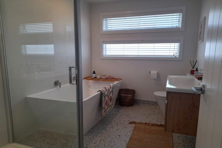 Photo of property in 45b Harakeke Drive, Wharewaka, Taupo, 3330