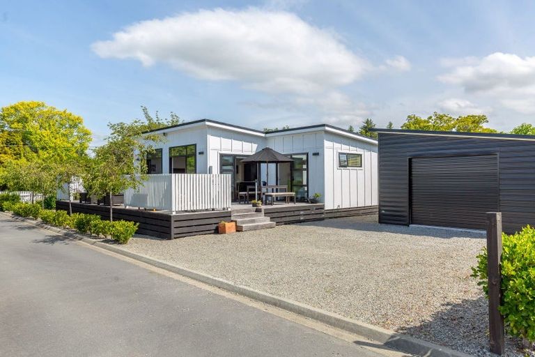 Photo of property in 24 Kempton Street, Greytown, 5712