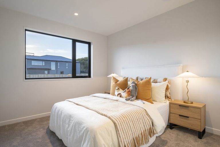Photo of property in 52 Streamview Way, Long Bay, Auckland, 0630