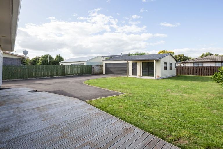 Photo of property in 95 Churchill Avenue, Hokowhitu, Palmerston North, 4410