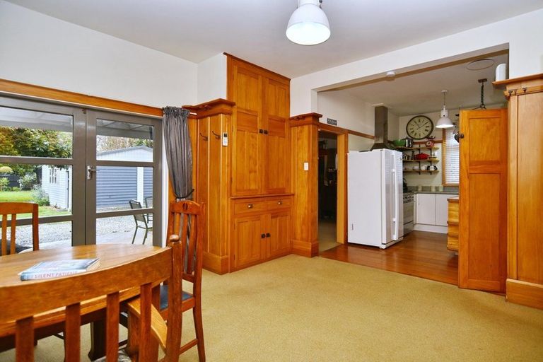 Photo of property in 100 Edward Avenue, Edgeware, Christchurch, 8013