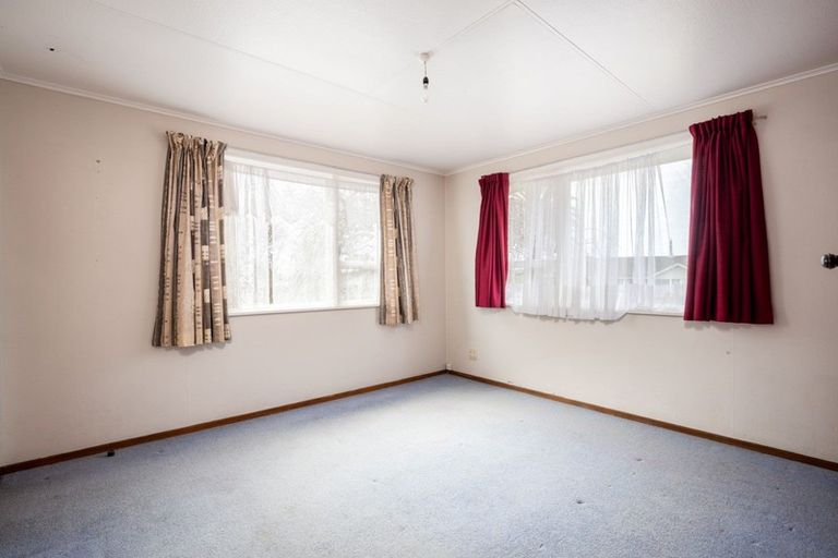 Photo of property in 75 Wrantage Street, Westown, New Plymouth, 4310